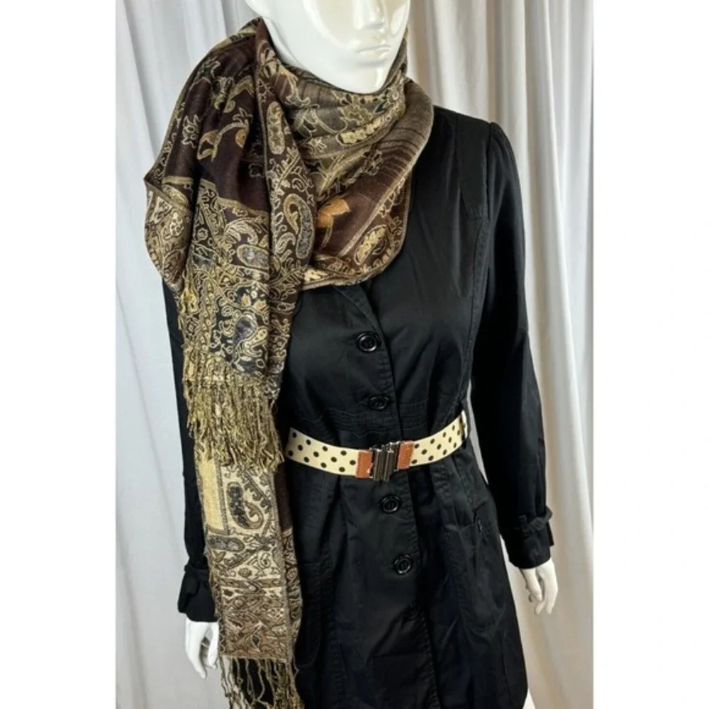 Collection Eighteen Brown Gold Paisley Metallic Pashmina Wrap Scarf Fringe 67-06